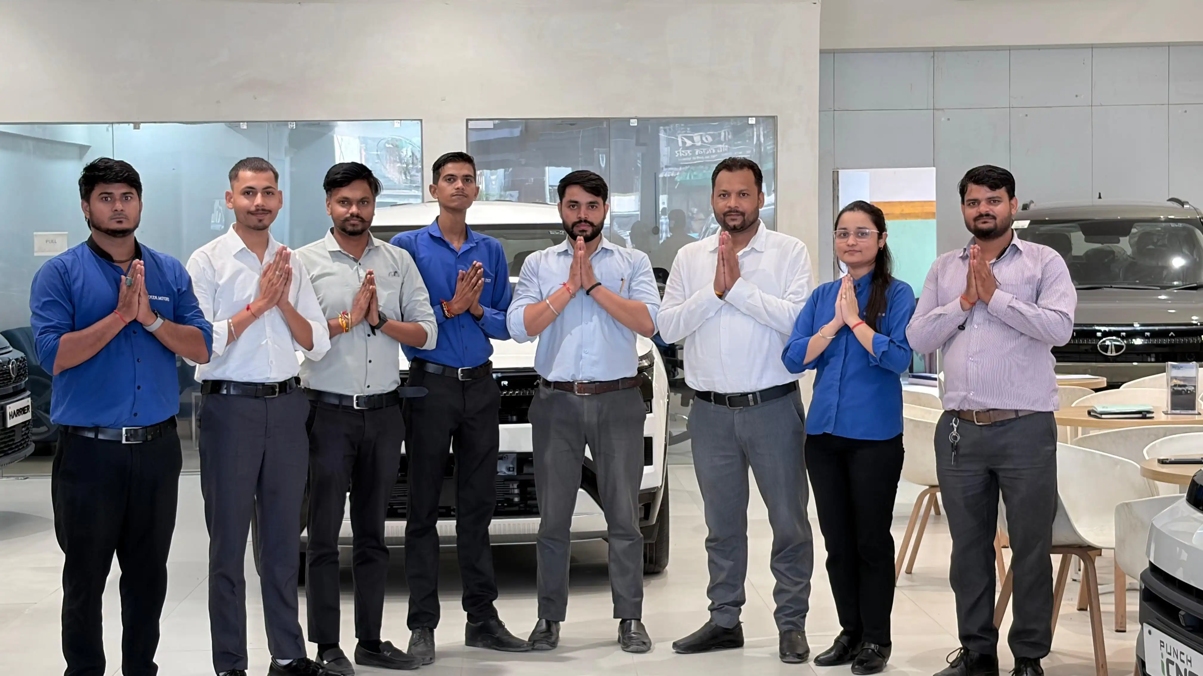 Happy customers of Superb Autocorp